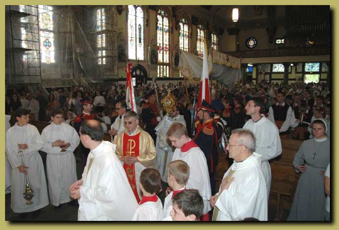 640x424 pixels (256K)